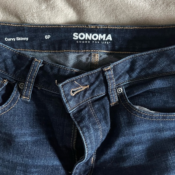 Sonoma Women's High Rise Curvy Skinny Jeans - Dark Blue Wash - Picture 3 of 6